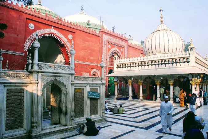 Hazrat Nizamuddin Auliya Dargah